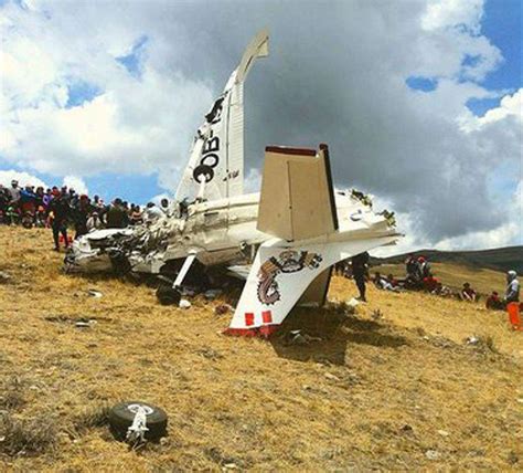 Tres Muertos Al Caer Una Avioneta En Perú