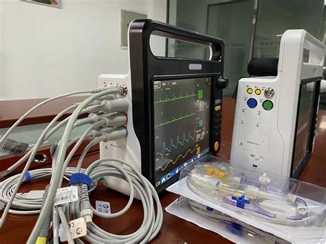 Portable Vitals Monitoring Machine Multi Parameter Patient Monitor With Ecg