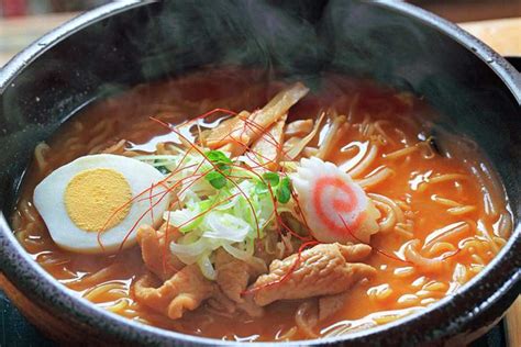 Receita de lamen ramen à moda tradicional japonesa Receitas