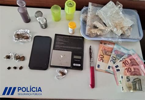 Psp Deteve Um Homem De 22 Anos Por Suspeita Do Tráfico De Droga