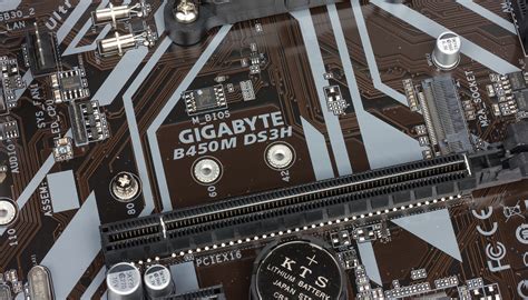 Обзор материнской платы Gigabyte B450M DS3H на чипсете AMD B450