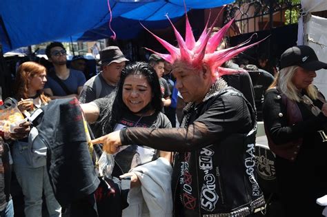 La Jornada A sus 44 años el Tianguis del Chopo sigue siendo espacio