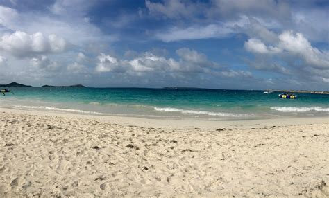 St. Maarten/St. Martin: Orient Bay Beach & Temptation Restaurant