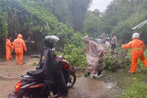 Imbauan Cuaca Ekstrem Diperpanjang Hingga Maret Lombok Post