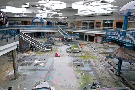 See Inside The Abandoned Northridge Mall