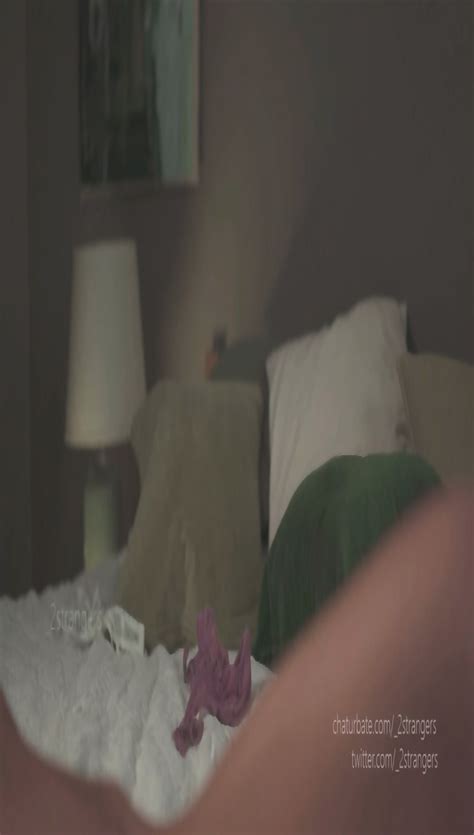 2 Strangers Lesbian Fun