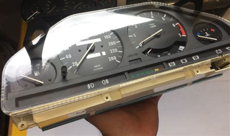 BMW E30 3 Series Cluster Speedometer Speedo Motometer 240kph 325i 320i