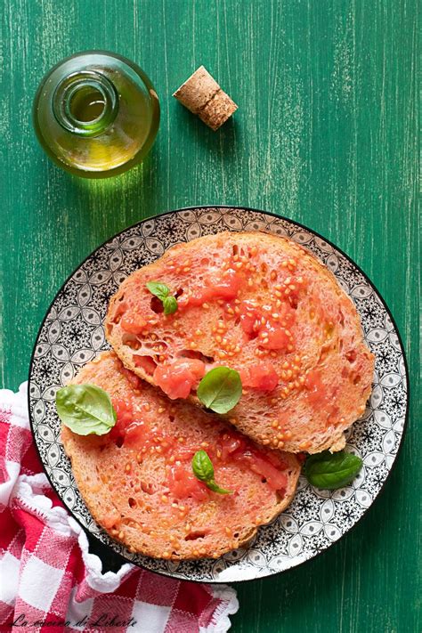 Pane Con Pomodoro Fresco Le Nostre Merende Ricette Pasti