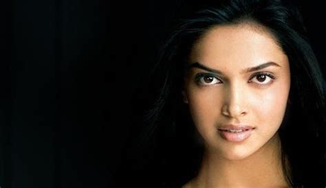 Deepika Padukone Twitter Deepika Padukone Hot Pics