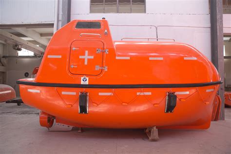 Solas Approved M Commom Type Totally Enclosed Lifeboat Abs Bv Ccs Kr