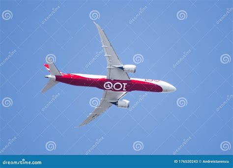 Mar Palo Alto Ca Usa View From Below Of Qantas Airways