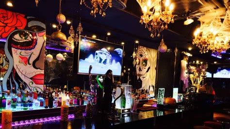 Top 4 Underground Roppongi Bars To Drink The Night Away