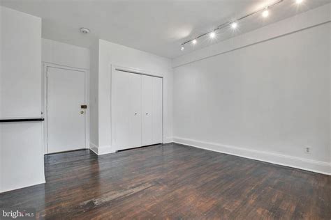 1954 Columbia Rd Nw Unit 408 Washington Dc 20009 Room For Rent In