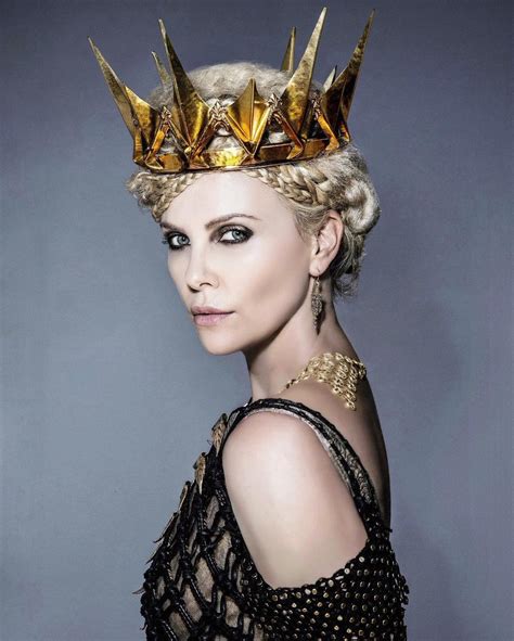 Charlize Theron Como Ravenna En Las Cr Nicas De Blancanieves El