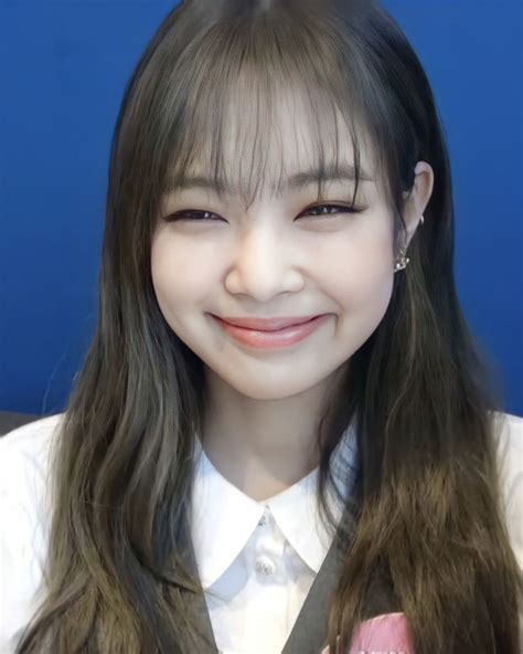 Jennie(제니) | Cute bangs, Kim hair, Hairstyles with bangs