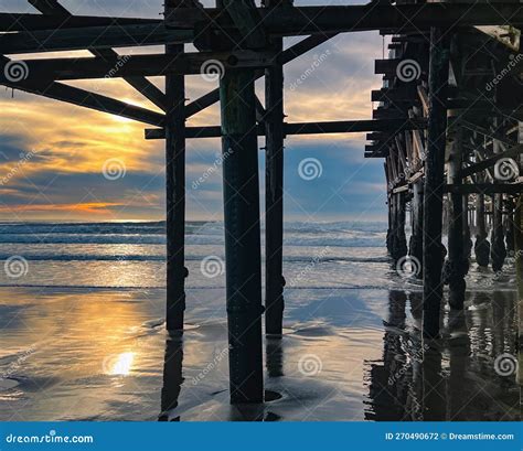 pacific beach  san diego sunset stock photo image  skies sunrise