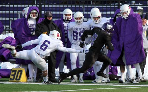 Ncaa Diii Football Uw Whitewater Reaches Fifth Straight Title Game