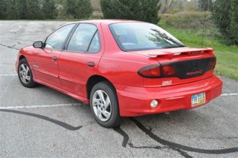 Buy Used 2000 Pontiac Sunfire Se Sedan 4 Door 2 2l In Akron Ohio United States