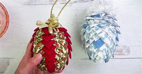 How To Make A No Sew Quilted Pinecone Ornament