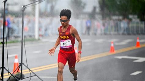 Berliner Tageszeitung Beijing Half Marathon Runners Stripped Of