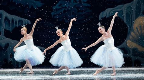 Miami City Ballet dancers in George Balanchine’s The Nutcracker - Photo ...