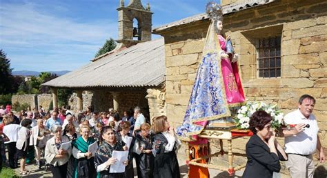 Flores Oraciones Y Cantos De Peque Para La Virgen De La Consolaci N