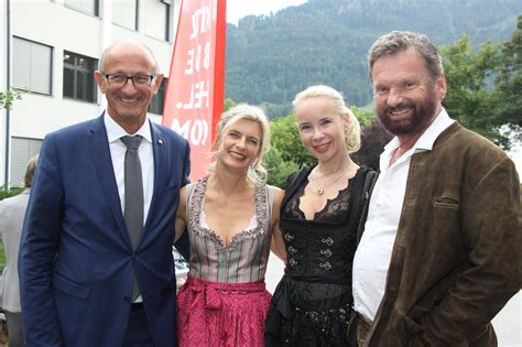 Sommertheater Kitzbühel Glanzvolle Gala Premiere für das Sommertheater