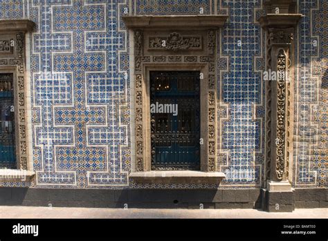 Casa de Los Azulejos (The House of Tiles) in the Centro Histórico ...