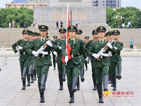 南昌八一广场升旗仪式“八一”场次彩排（图）凤凰网江西凤凰网