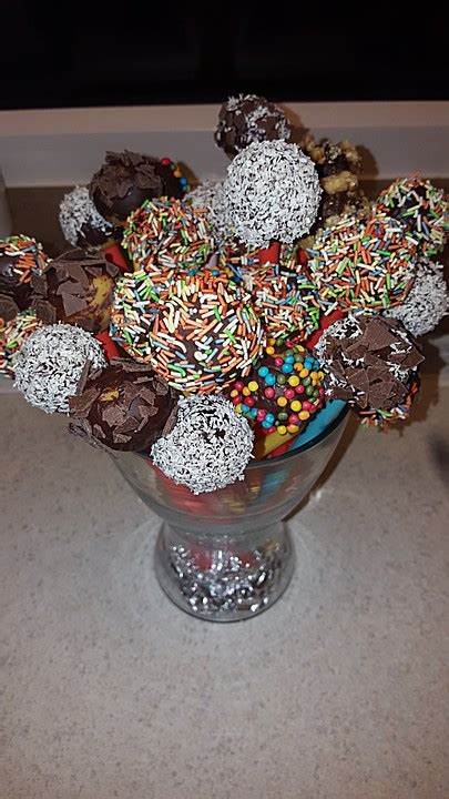 Schnelle Cake Pops Ohne Backen Von Barzi Chefkoch De