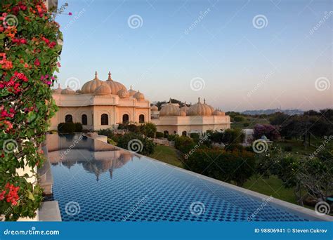 Pool at the Oberoi Udaivilas Hotel Editorial Photo - Image of udaipur ...