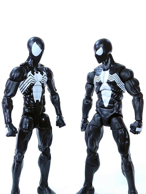 That new Symbiote hotness, y'all ... yup, it's real. 😅 : r/MarvelLegends