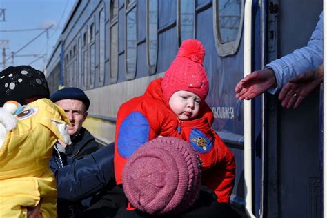 Guerre En Ukraine Chaque Seconde Un Enfant Devient Un R Fugi Selon