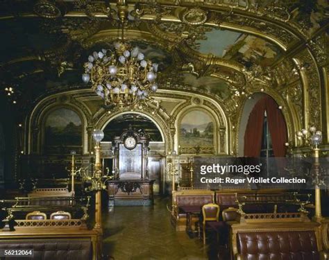 Le Train Bleu Paris Photos and Premium High Res Pictures - Getty Images