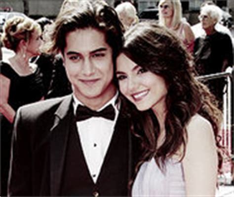 Tori and Beck kiss? - Victorious Answers - Fanpop