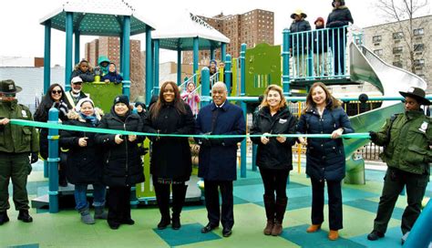 Renovated Little Claremont Playground reopens – Bronx Times