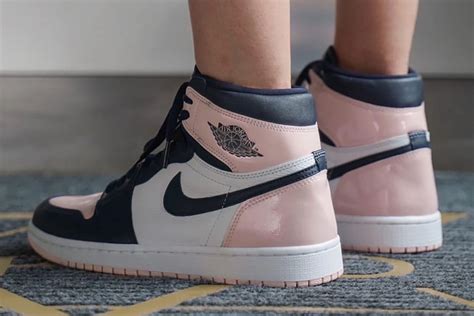 New低価 Nike Nike Wmns Air Jordan1 Atmosphere 29㎝の通販 By 断捨離始めました ｜ナイキなら