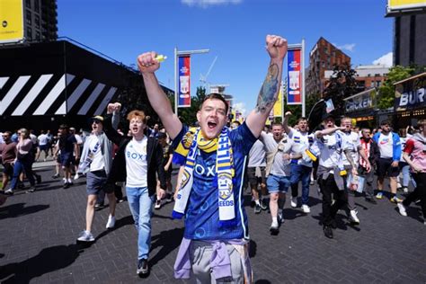 31 More Brilliant Photos Of Leeds Uniteds Fans Supporting Whites At Wembley Play Off Final