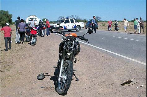 Un Motociclista Choc A Un Peat N Se Cay De Su Veh Culo Y Muri En El