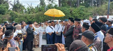 Tokoh Masyarakat Adat Ulama Dan Seribuan Warga Tapsel Antar Dolly