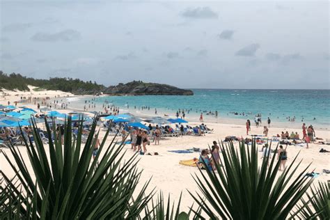 The Ultimate Guide to Horseshoe Bay Beach Bermuda (for cruisers) - Life ...