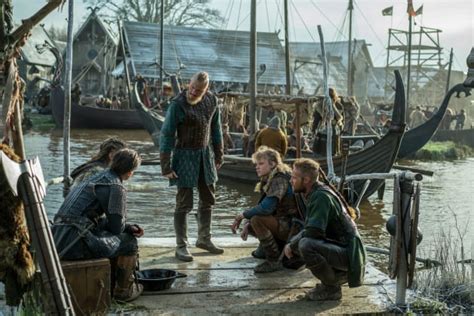 The Sons Of Ragnar Prepare For Battle Vikings Season 4 Episode 18 Tv Fanatic