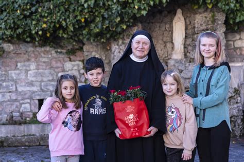 Sabato E Domenica Prossimi Le Rose Di Santa Rita Tornano In Piazza Per