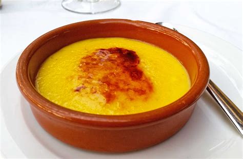 discovering barcelona  jewel  catalonia guide   world