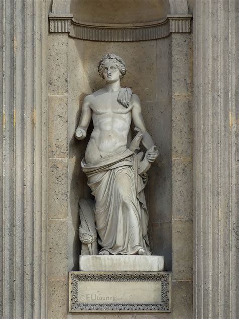 Apollon Statue On Aile Est At Musee Du Louvre Page 896