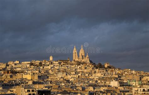 Montmartre and Sacre-Coeur Church Stock Photo - Image of historic ...