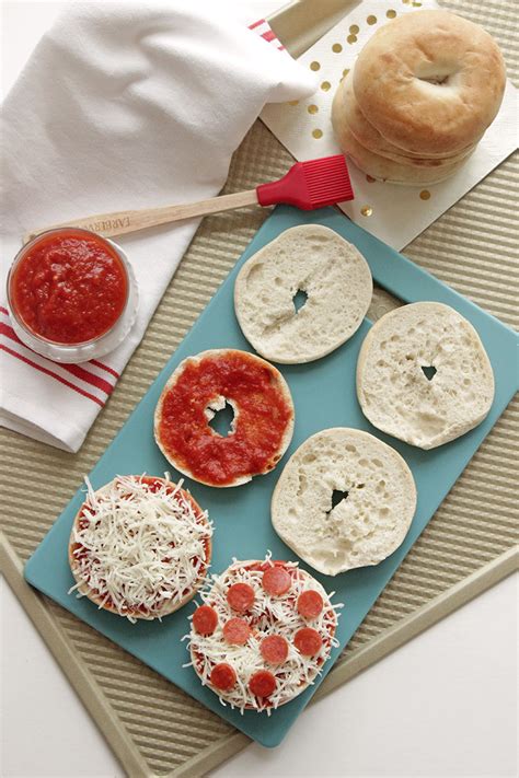 Mini Pizza Bagels - Glitter & Bubbles