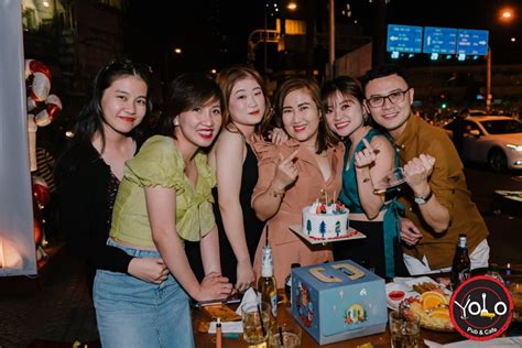 Các quán bar Sài Gòn có gì hot mà thu hút giới trẻ đến thế Kingdom Corporation