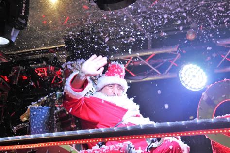 Trio eléctrico percorre Alhos Vedros para dar Boas Festas à população