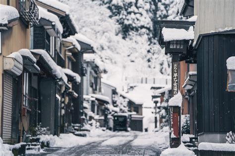 【写真】富山市越中八尾の雪景色2020vr北陸